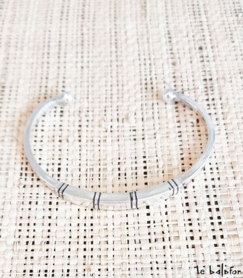 Touareg semi open rigid band bracelet